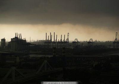 暴風席卷旅游業(yè) 國內旅游經(jīng)營服務的新挑戰(zhàn)